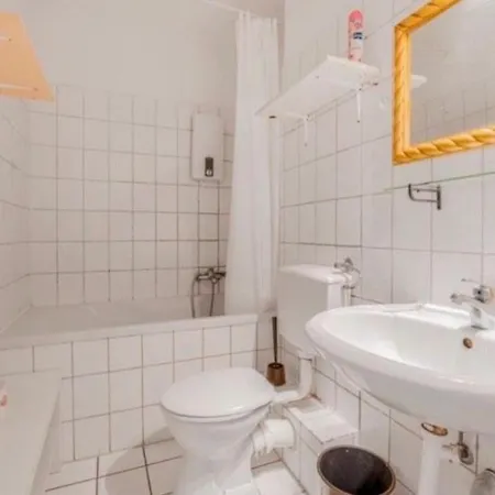 Ideale Messe L 6 Einzelbetten L Zentrale Lage Apartament